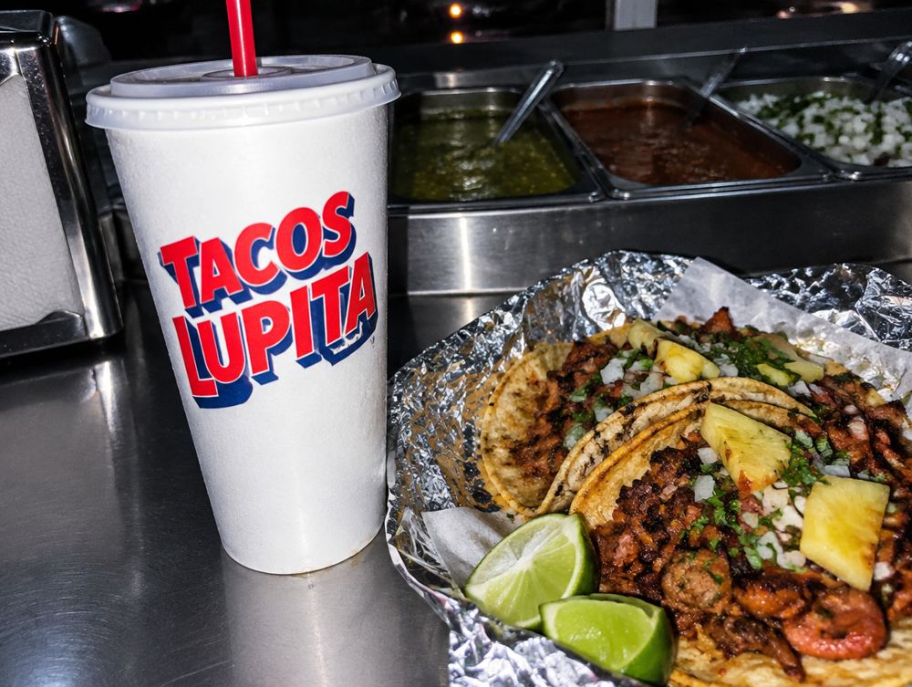 Vaso de papel impreso con tacos / Printed paper cup with tacos